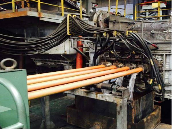 Máquina de fundição de latão